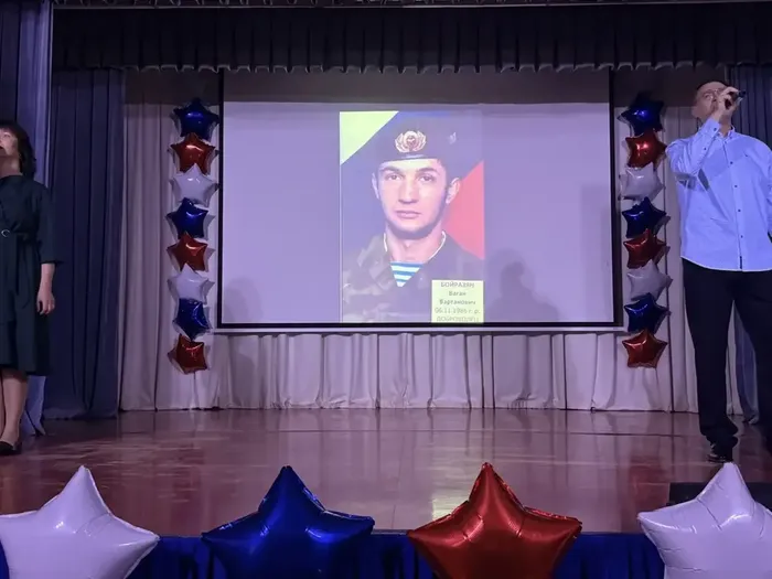 9DE0A21E-4414-46F3-9090-2EBA6468116F