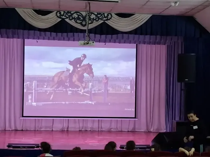 5A35567D-074A-4011-BAF5-08EF9FA22F46